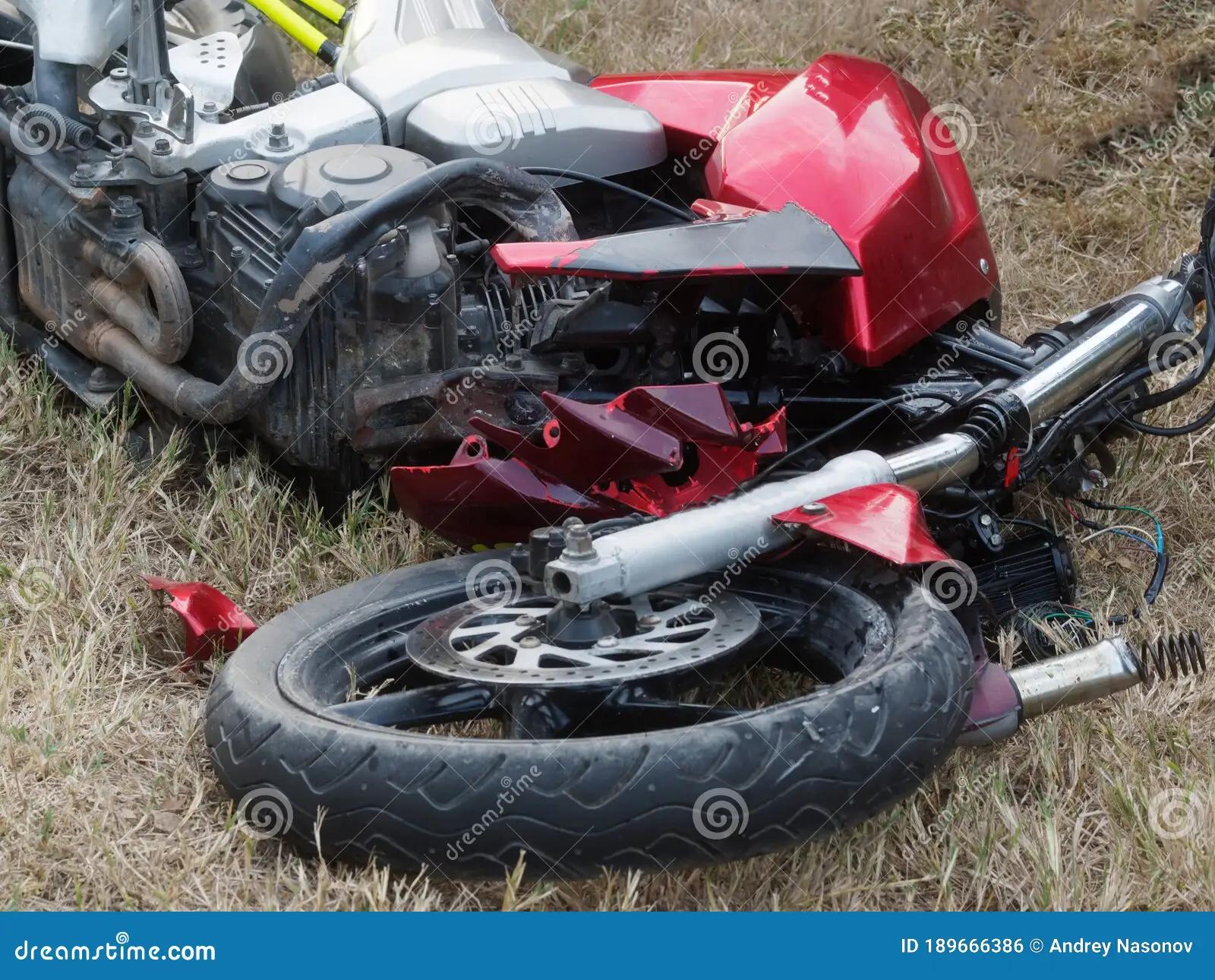 motos destrozadas - Cómo se le dice a un accidente de moto